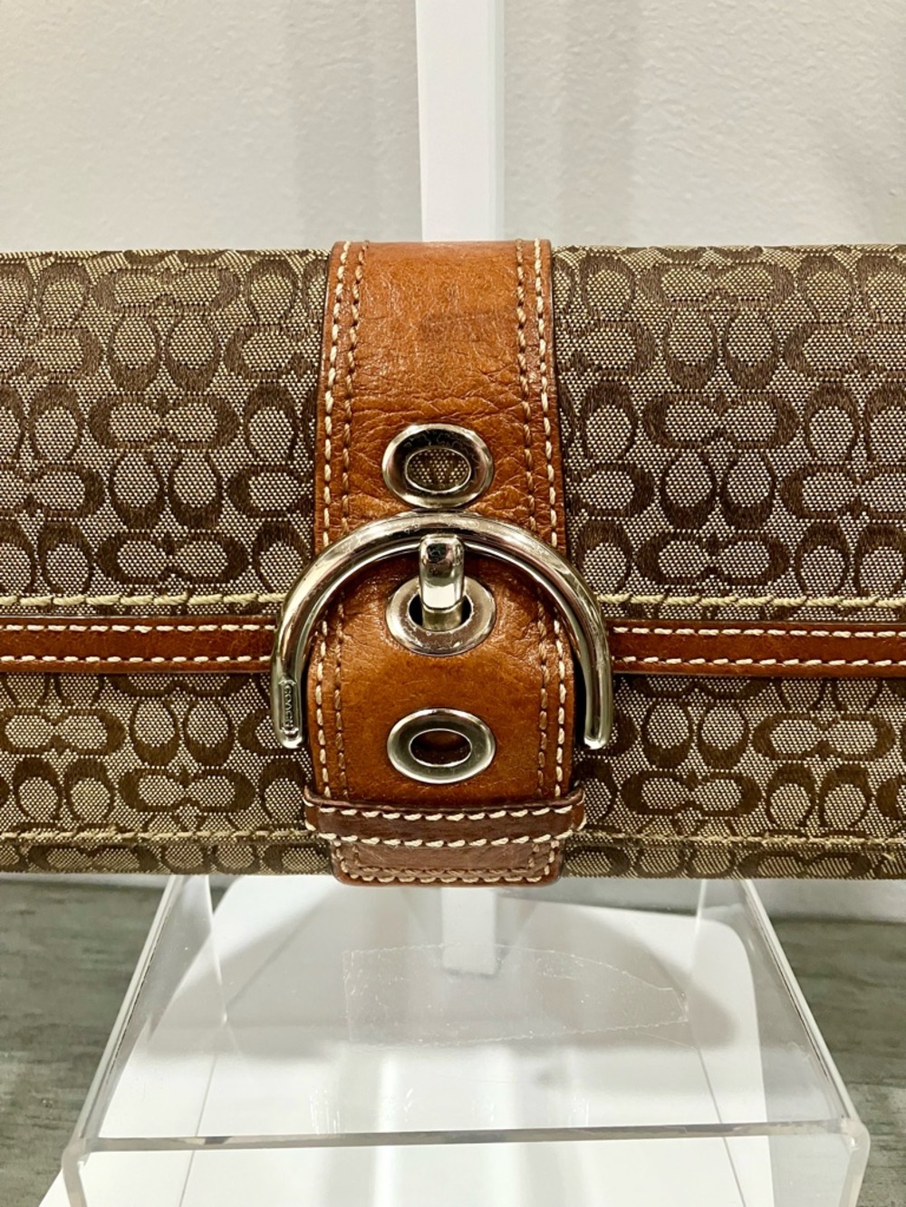 Coach Signature Canvas Wallet with brown leather trim Trim - Picture 2 of 10